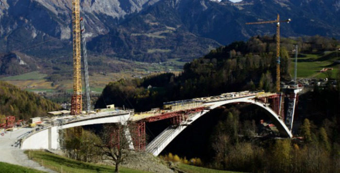 construcción de un viaducto