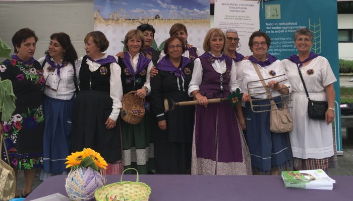 Mujeres en la feria Santiago 2018