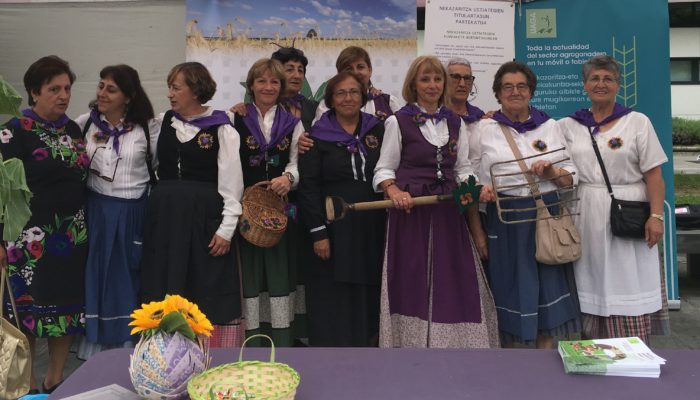 Mujeres en la feria Santiago 2018