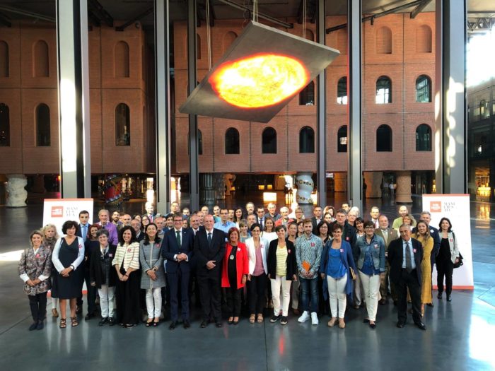 Foto de la firma del manifiesto contra el desperdicio alimentario